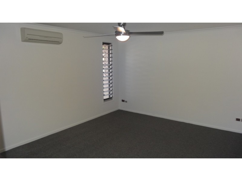 35 Bokirana Crescent, Kirwan QLD 4817