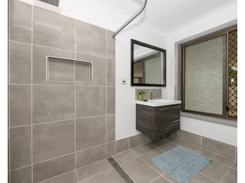 4 Winchester Court, Kirwan QLD 4817