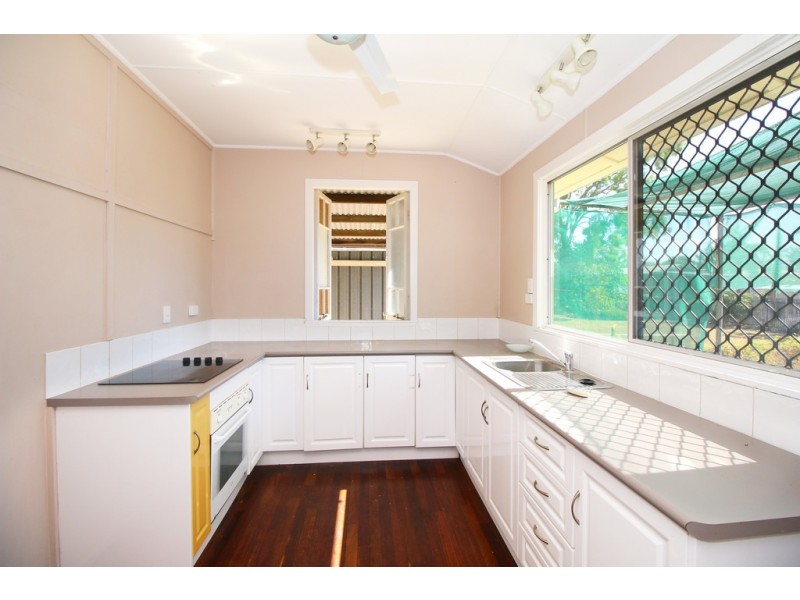 25 Nix Street, West End QLD 4810