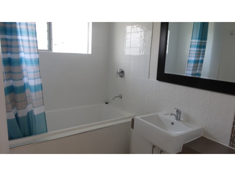 6 Prairie Street, Kirwan QLD 4817