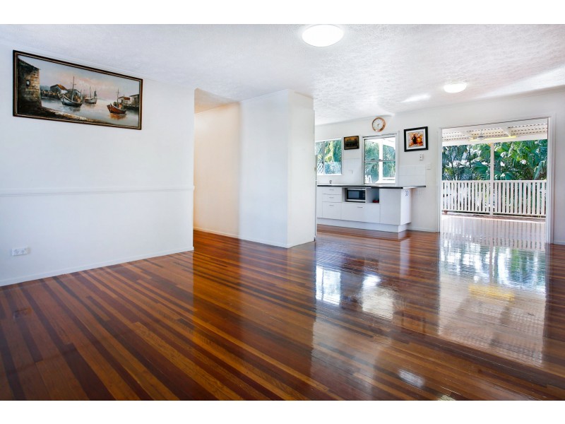 35 Crocker Street, Kirwan QLD 4817