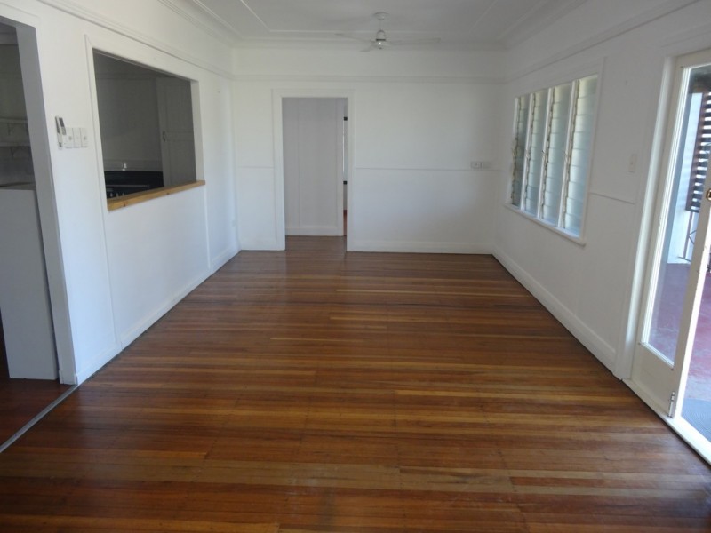 8 Gladstone Street, Pimlico QLD 4812