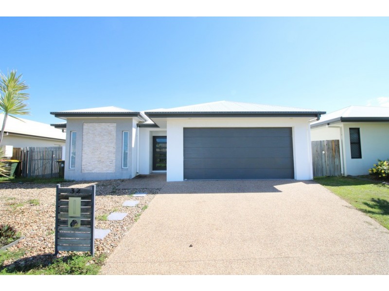 32 Brush Cherry Street, Mount Low QLD 4818