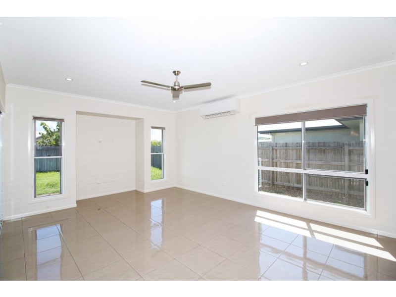 32 Brush Cherry Street, Mount Low QLD 4818