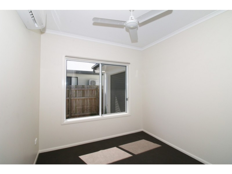 32 Brush Cherry Street, Mount Low QLD 4818