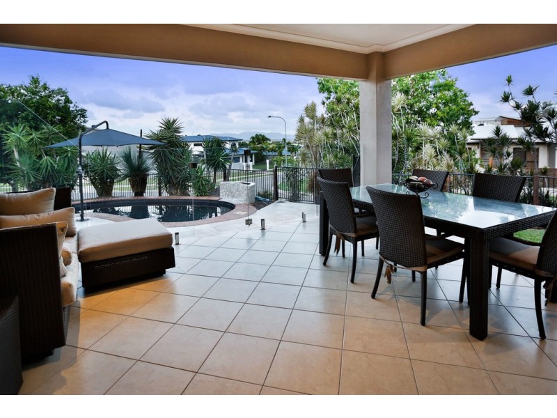 49 Timbury Way, Mount Louisa QLD 4814