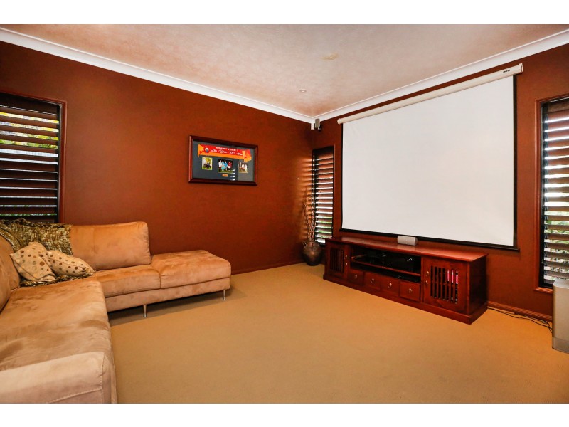 49 Timbury Way, Mount Louisa QLD 4814