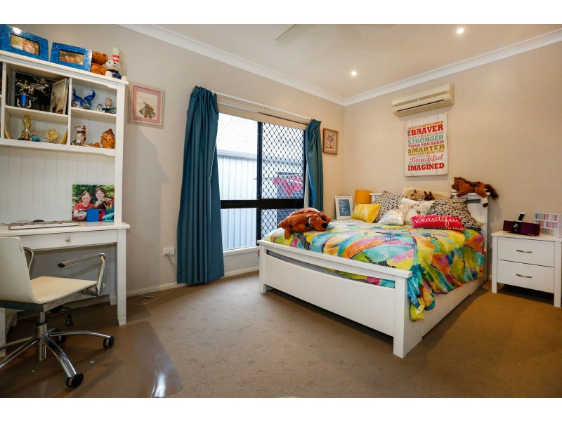 49 Timbury Way, Mount Louisa QLD 4814