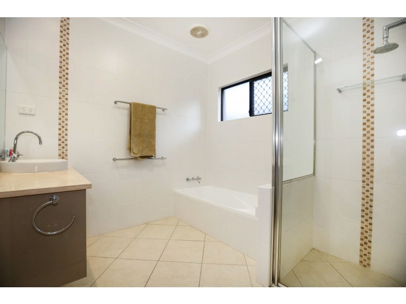 49 Timbury Way, Mount Louisa QLD 4814