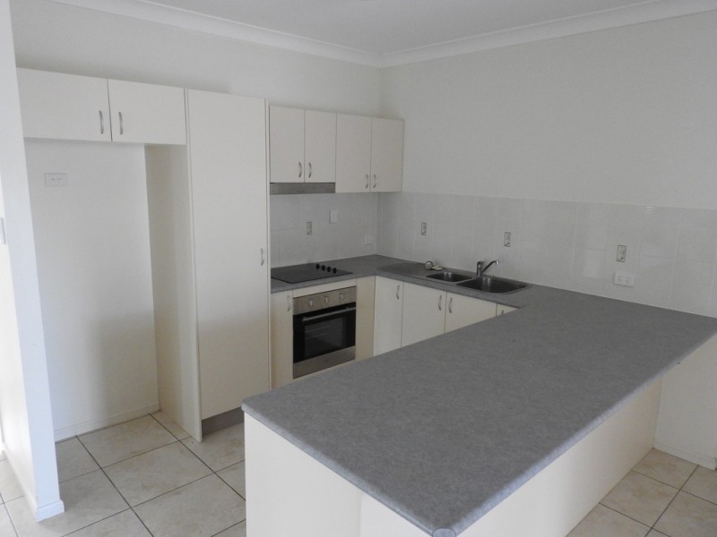 2/30 Derby Street, Pimlico QLD 4812