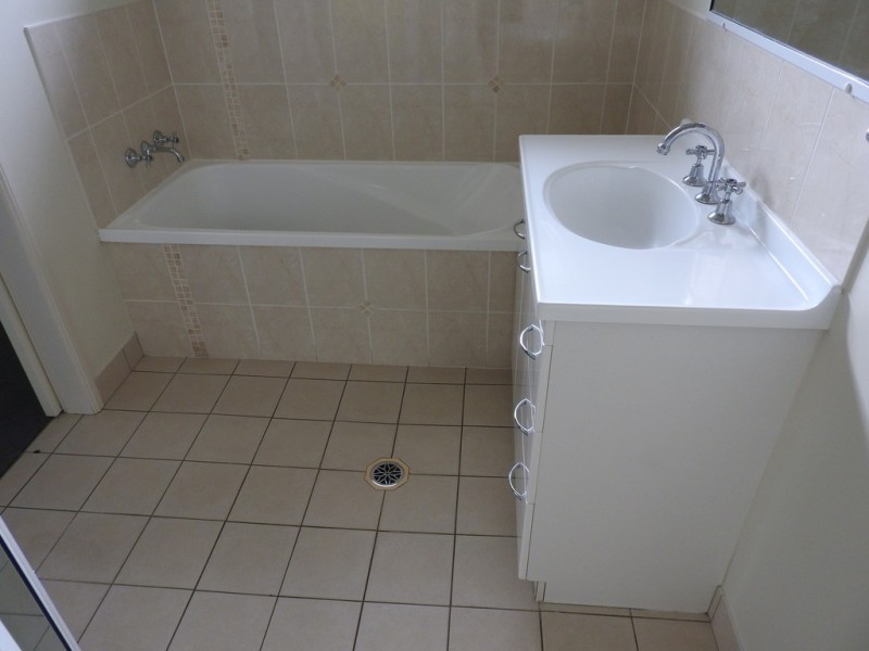 2/30 Derby Street, Pimlico QLD 4812