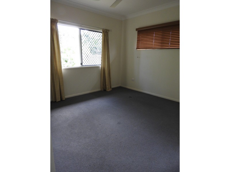 2/30 Derby Street, Pimlico QLD 4812