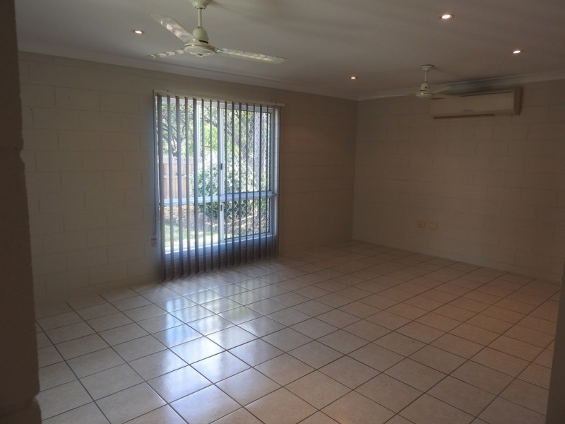 8 Chester Court, Kelso QLD 4815