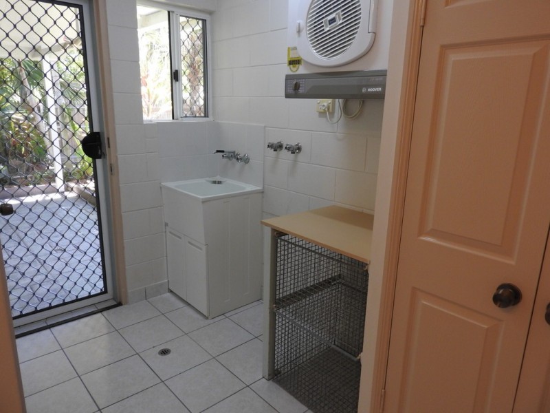 8 Chester Court, Kelso QLD 4815