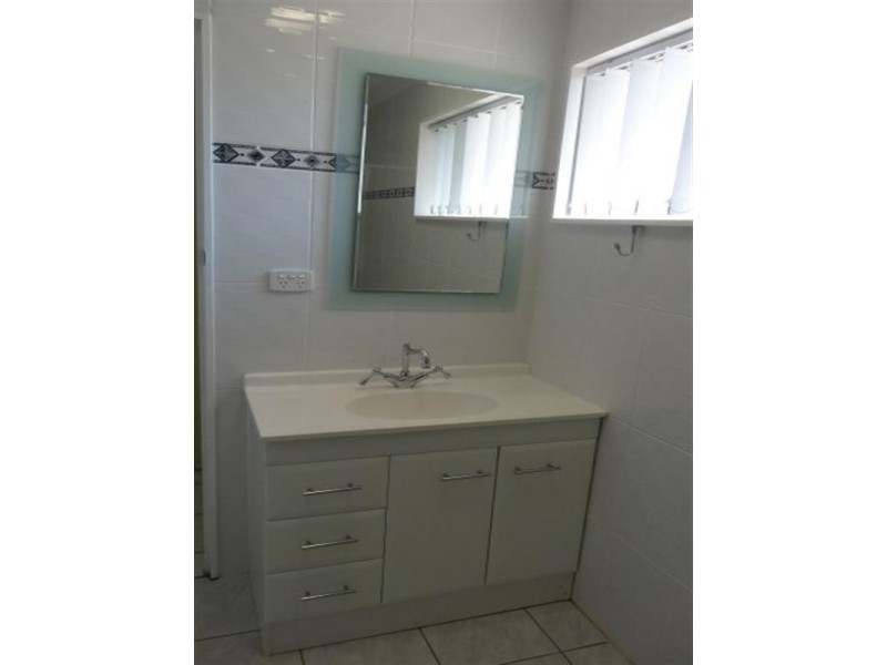 25 Tamarind Street, Kirwan QLD 4817