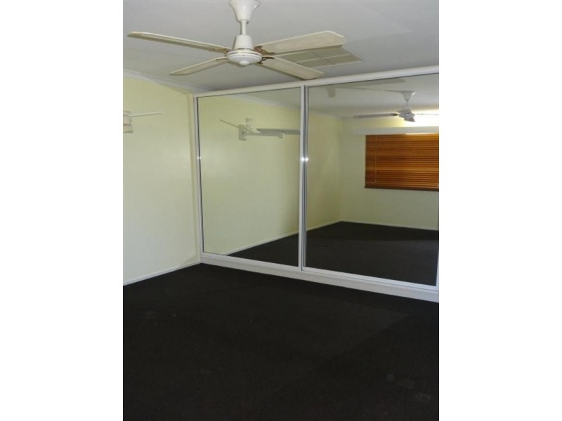 25 Tamarind Street, Kirwan QLD 4817