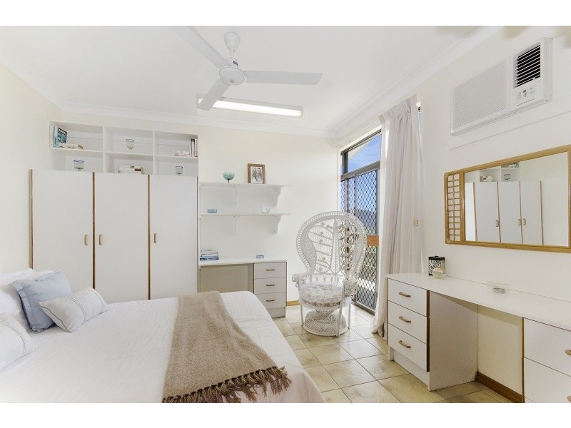 840 Flinders Highway, Oak Valley QLD 4811