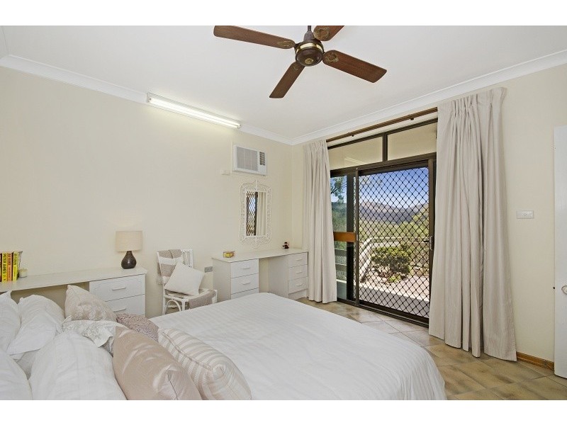 840 Flinders Highway, Oak Valley QLD 4811