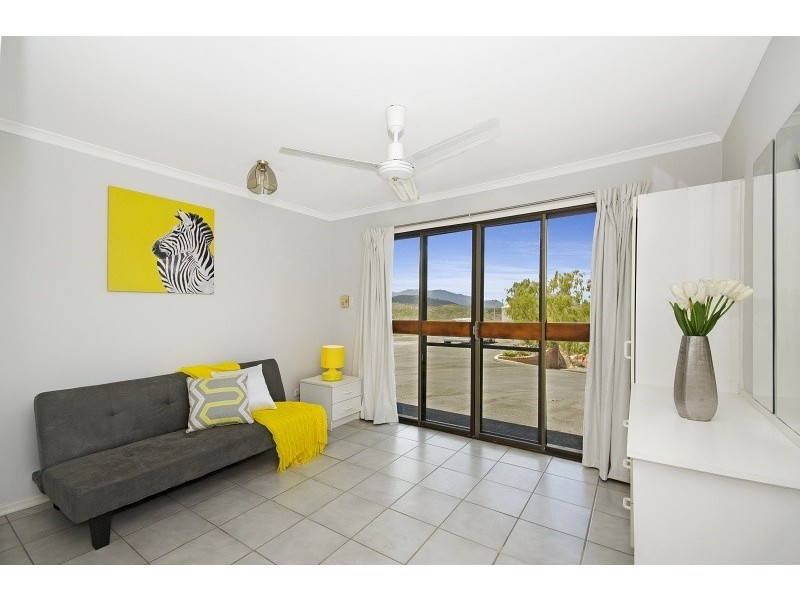 840 Flinders Highway, Oak Valley QLD 4811