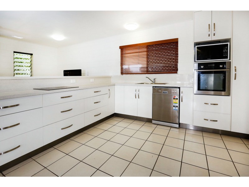 27 Alpha Street, Kirwan QLD 4817