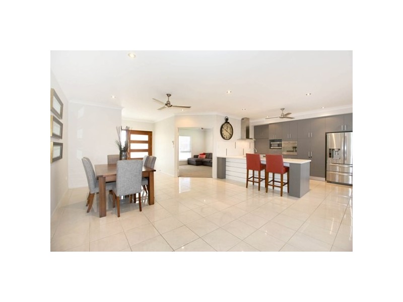 7 Twinview Terrace, Idalia QLD 4811