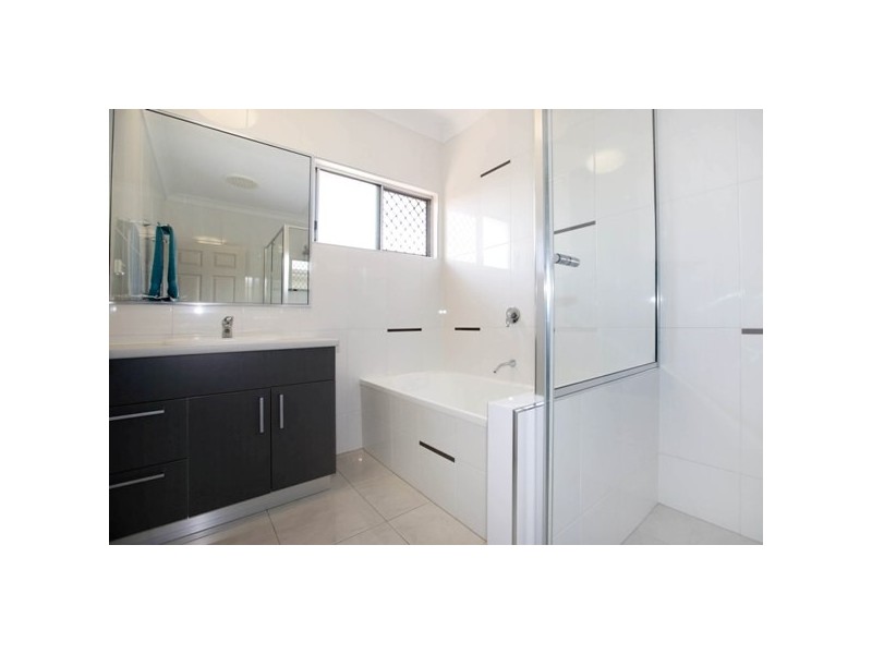 7 Twinview Terrace, Idalia QLD 4811