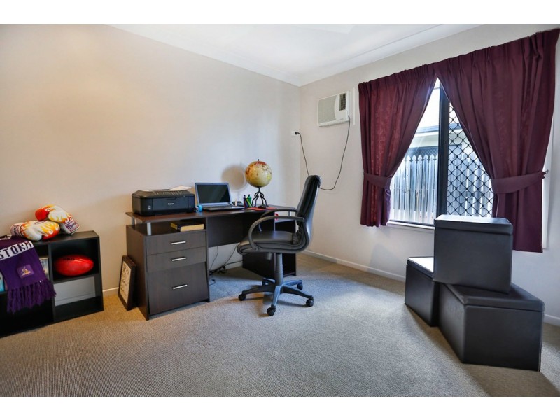 76 Elphinstone Drive, Kirwan QLD 4817