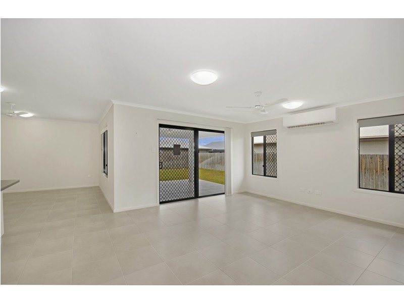 7 Lanikai Place, Mount Low QLD 4818