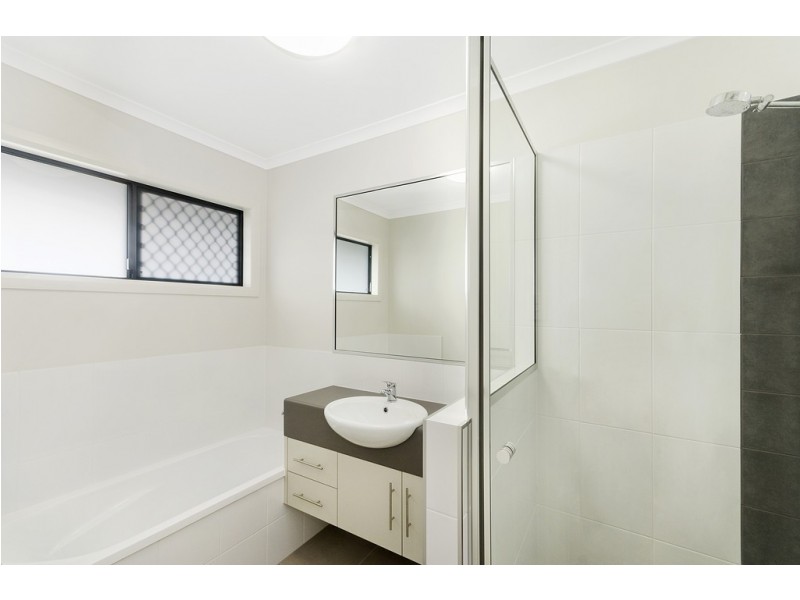 7 Lanikai Place, Mount Low QLD 4818