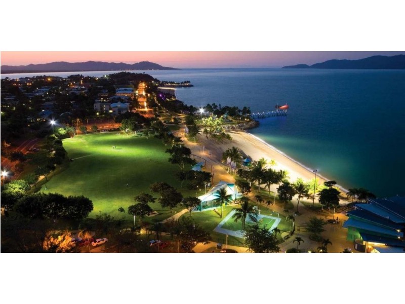 1302/75-77 The Strand, North Ward QLD 4810