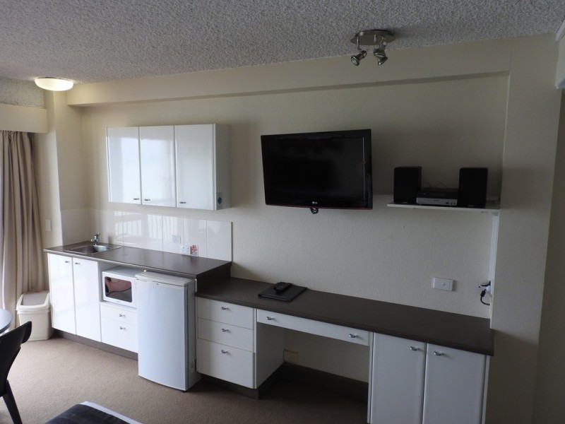 1302/75-77 The Strand, North Ward QLD 4810