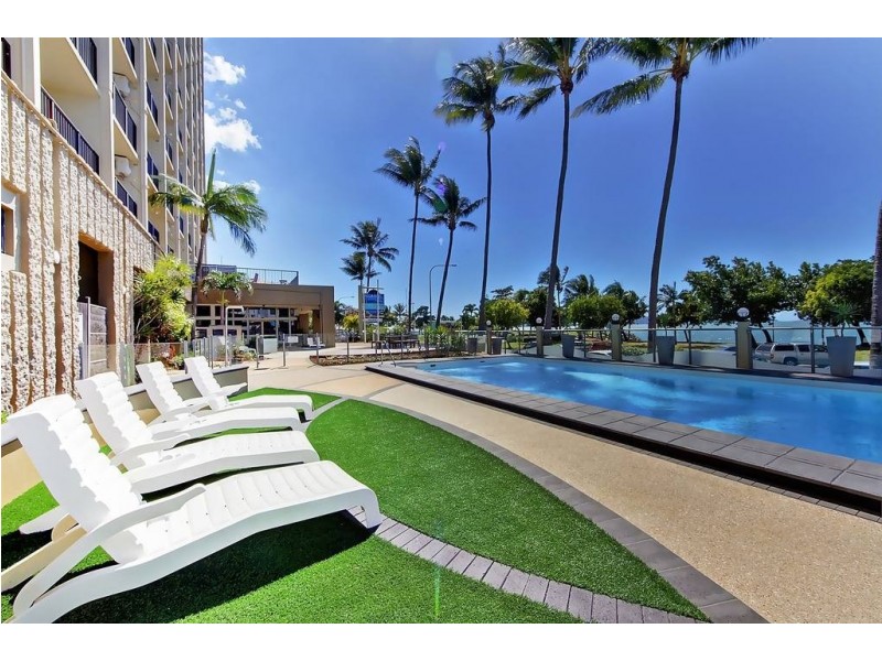 1302/75-77 The Strand, North Ward QLD 4810