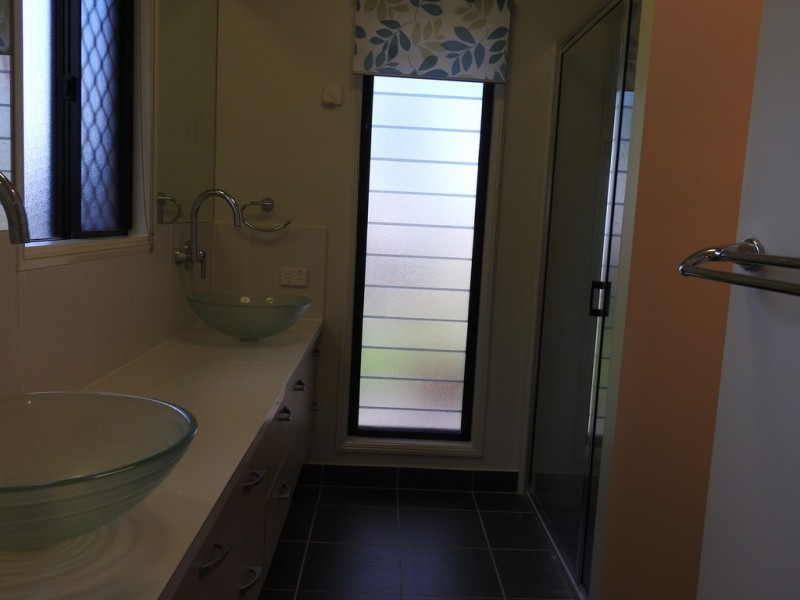 39 Hasty Street, Mount Louisa QLD 4814