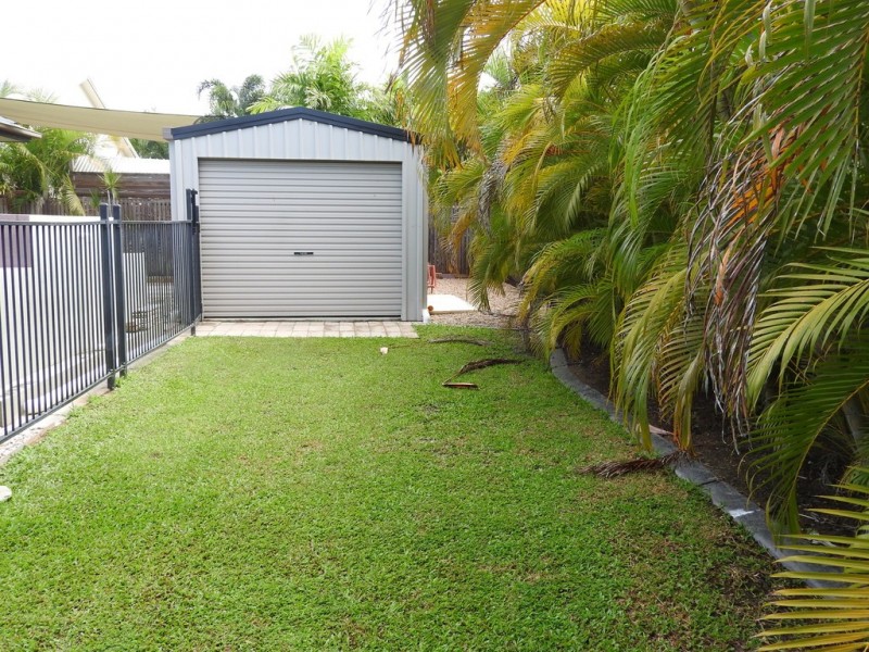 39 Hasty Street, Mount Louisa QLD 4814
