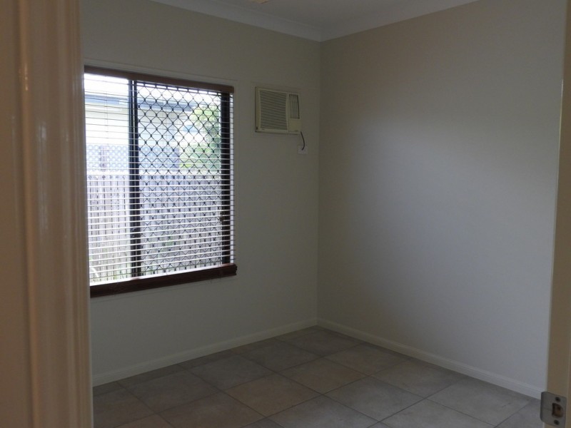 39 Hasty Street, Mount Louisa QLD 4814