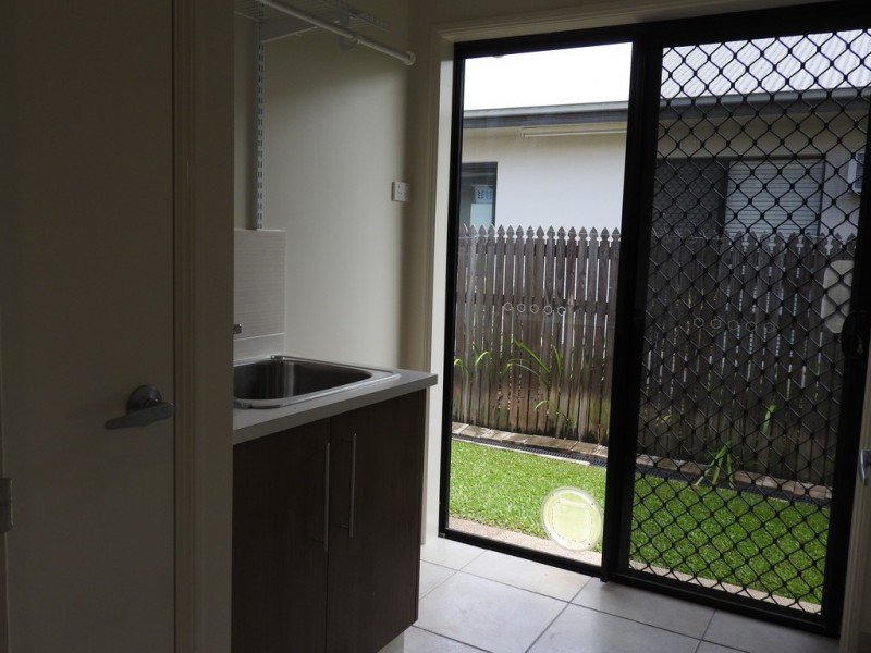 39 Hasty Street, Mount Louisa QLD 4814