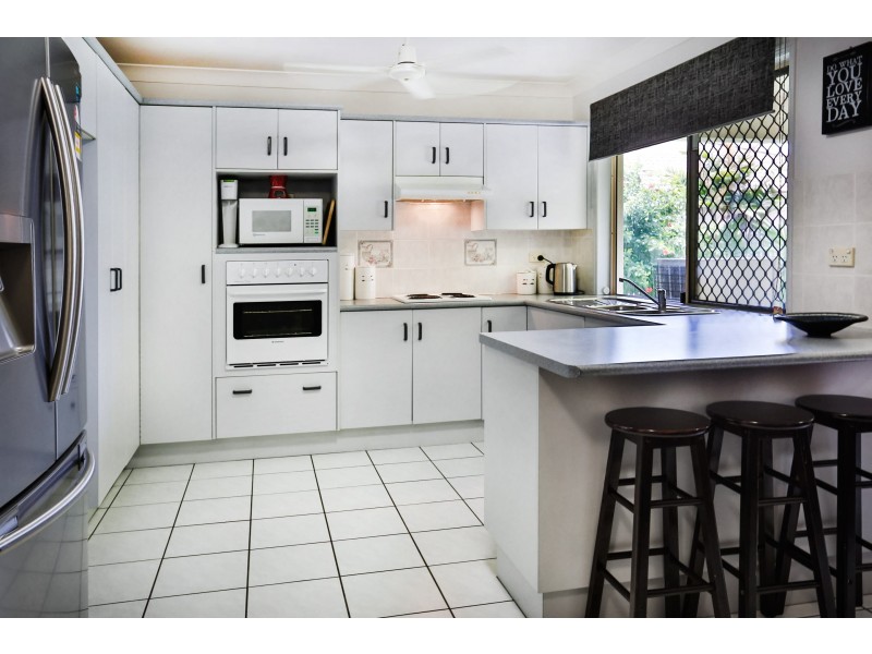 35 Greenwood Drive, Kirwan QLD 4817