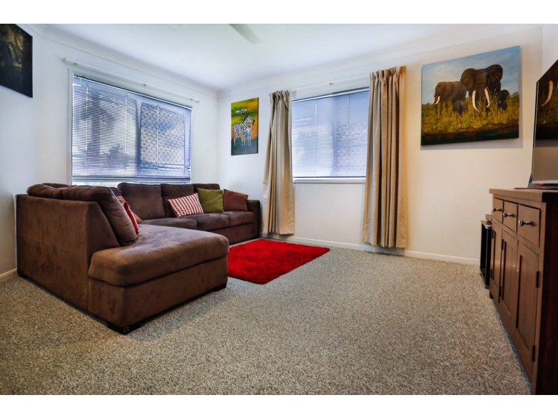 35 Greenwood Drive, Kirwan QLD 4817