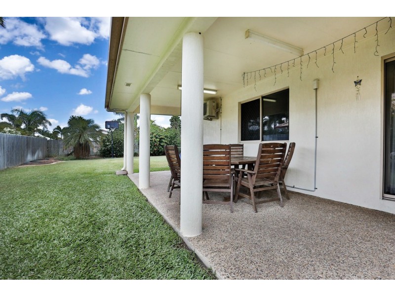 35 Greenwood Drive, Kirwan QLD 4817