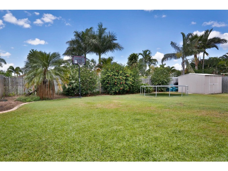 35 Greenwood Drive, Kirwan QLD 4817