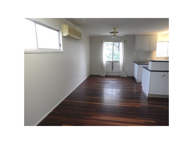 6 Cameron Court, Kelso QLD 4815