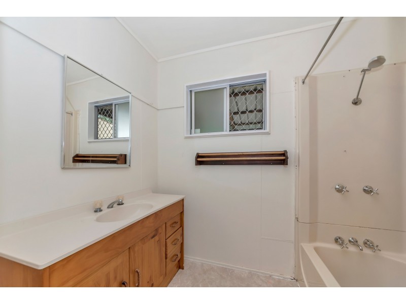 46 Renecol Avenue, Rasmussen QLD 4815