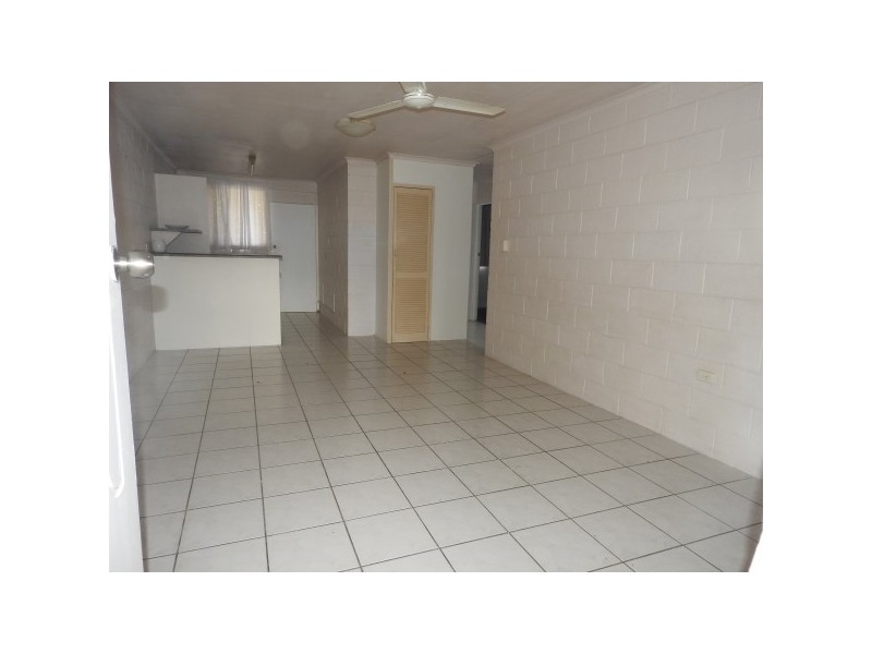 2/14 Shelton St, Kirwan QLD 4817