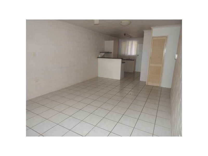 2/14 Shelton St, Kirwan QLD 4817