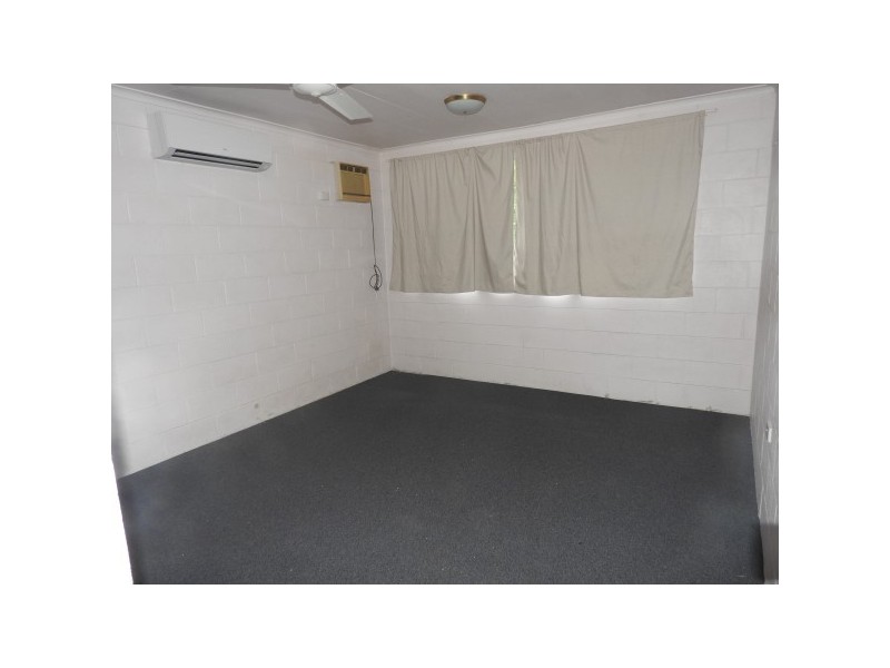 2/14 Shelton St, Kirwan QLD 4817