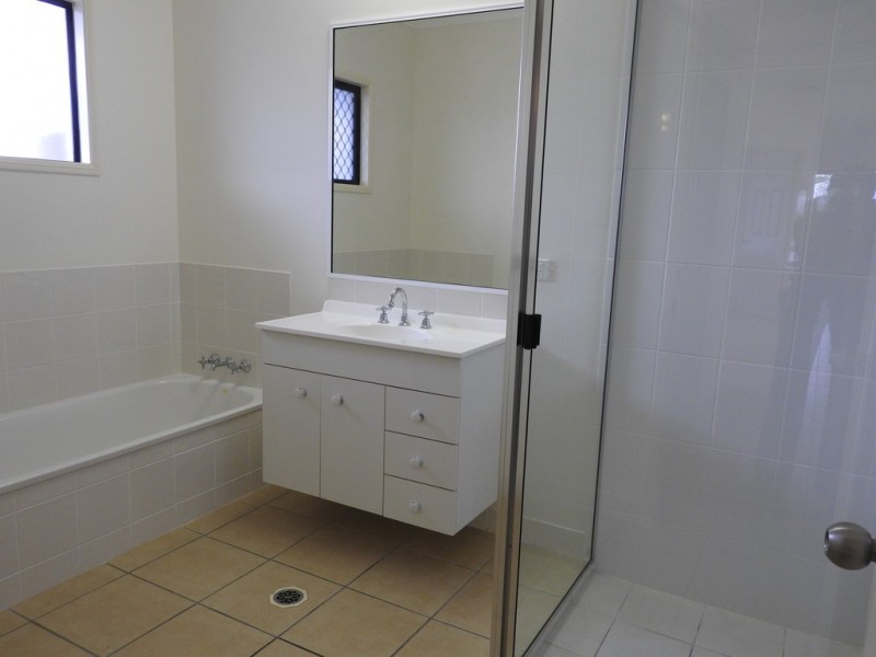 10 Drummond Court, Kirwan QLD 4817