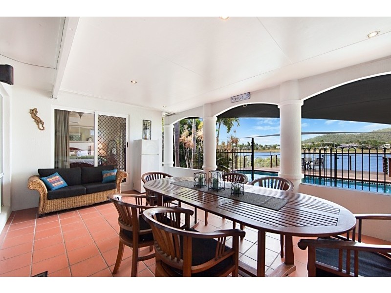 38-40 Martinez Avenue, West End QLD 4810