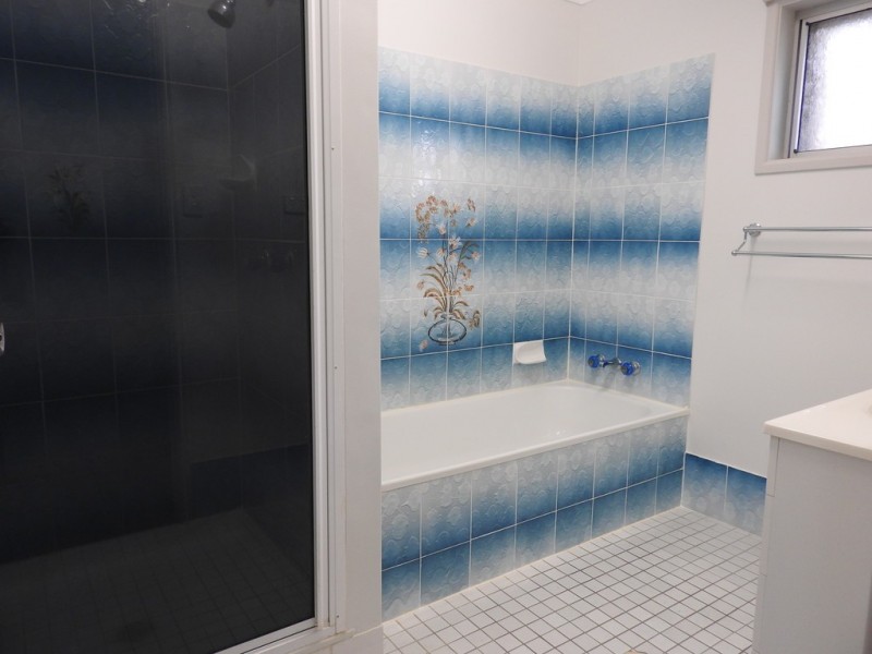 147 Thuringowa Drive, Kirwan QLD 4817