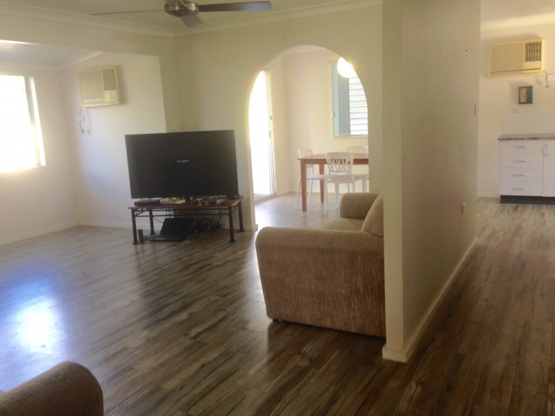 8 Childers Court, Kirwan QLD 4817