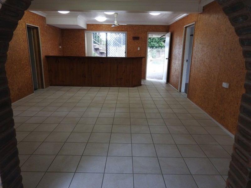 8 Childers Court, Kirwan QLD 4817